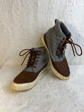 Lamo Alta lace-up boot Chic Contemporary Boho Preppy Comfy Women's Sz 9